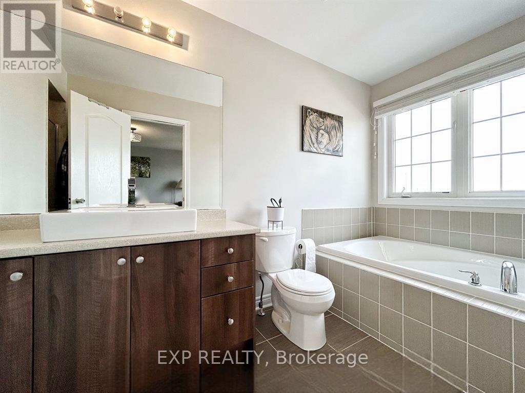 144 Sky Harbour Drive, Brampton, Ontario  L6Y 0C1 - Photo 12 - W12511784