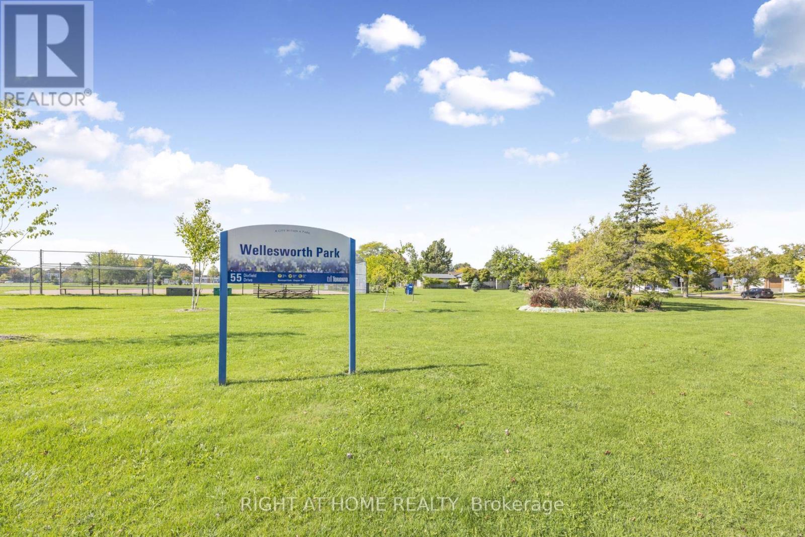 26 Dixfield Drive, Toronto, Ontario  M9C 4J1 - Photo 39 - W12511790