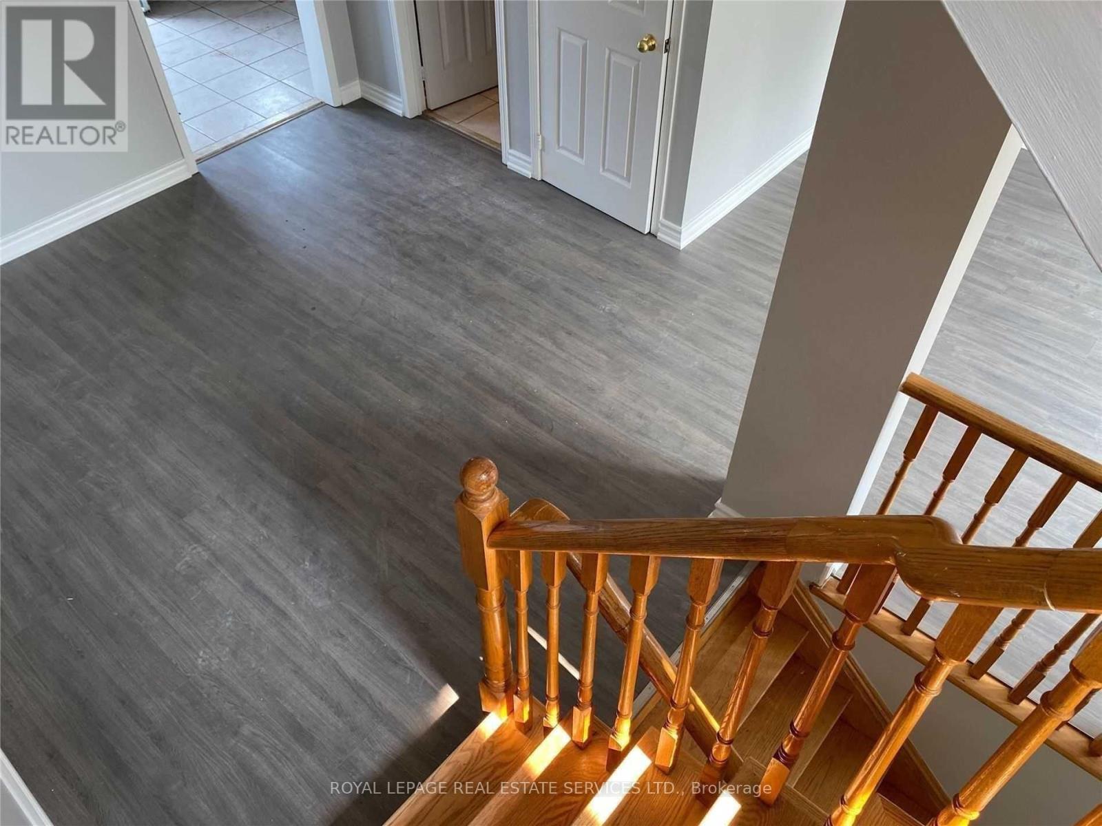 2162 St Clair Avenue W, Toronto, Ontario  M6N 5C1 - Photo 10 - W12511820