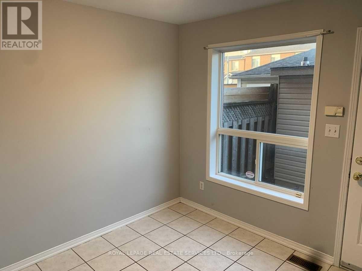 2162 St Clair Avenue W, Toronto, Ontario  M6N 5C1 - Photo 7 - W12511820