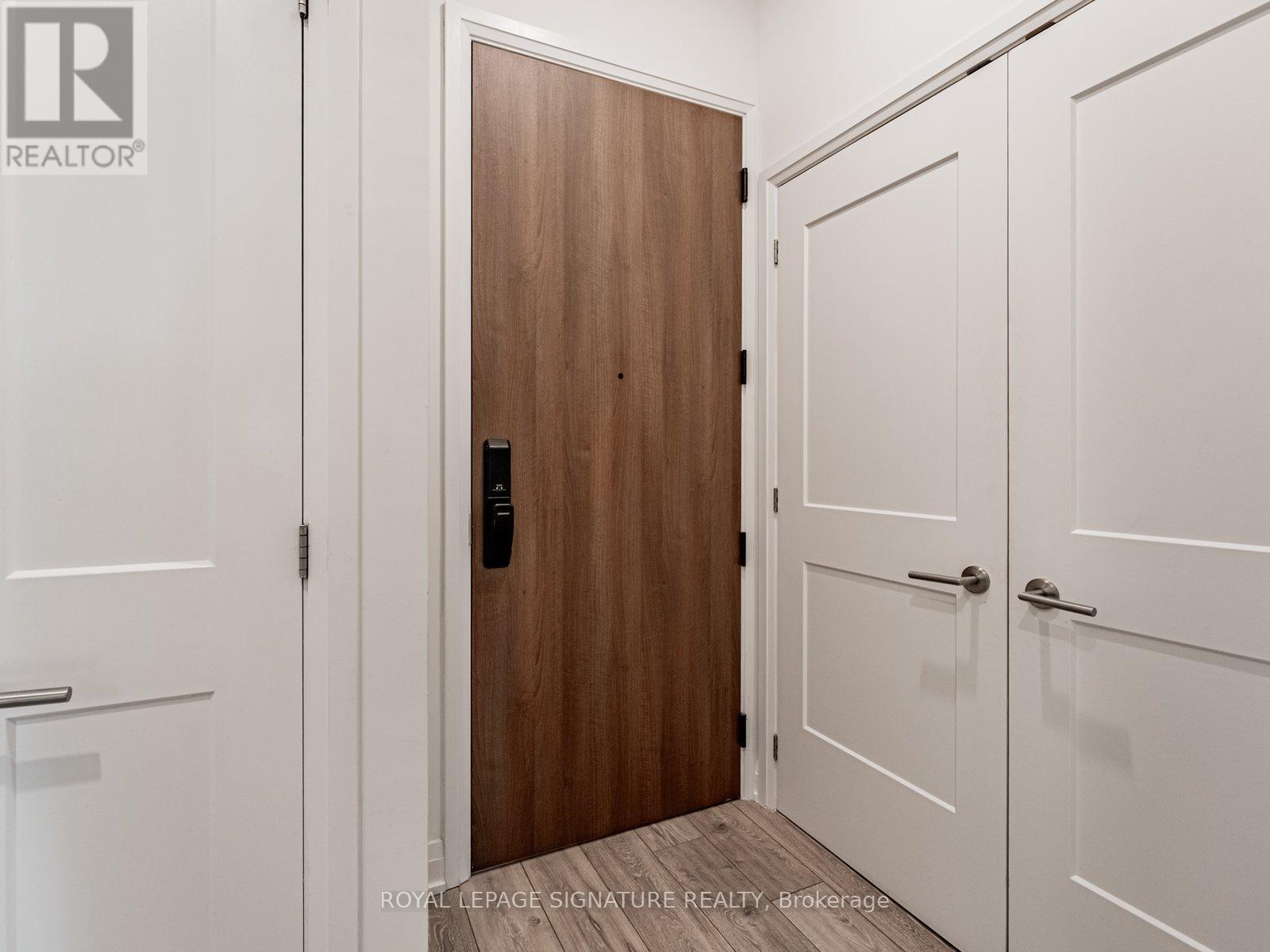 102 - 21 Park Street E, Mississauga, Ontario  L5G 0C2 - Photo 12 - W12511850