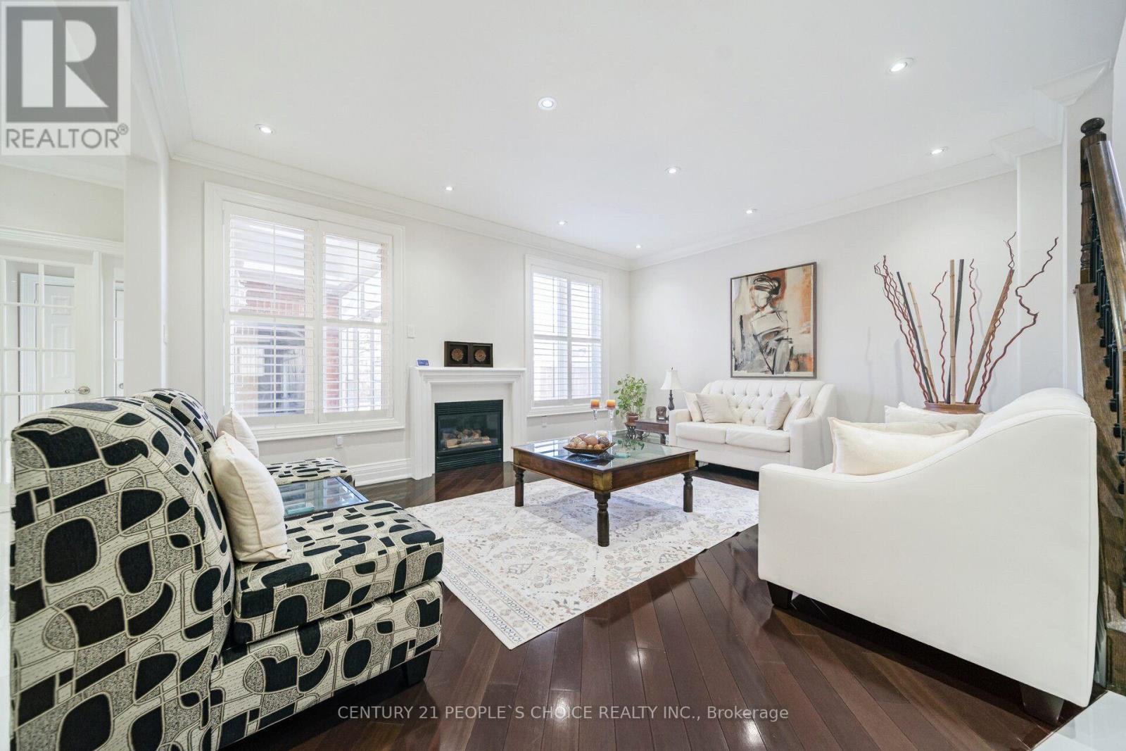 915 Gaslight Way, Mississauga, Ontario  L5W 1A2 - Photo 13 - W12511864