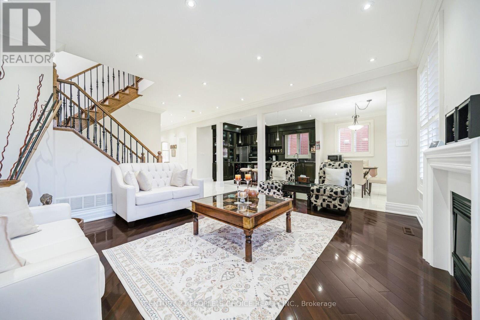 915 Gaslight Way, Mississauga, Ontario  L5W 1A2 - Photo 15 - W12511864