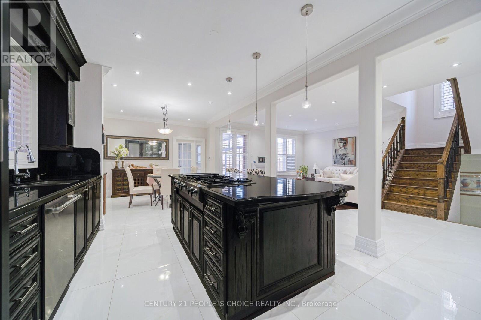 915 Gaslight Way, Mississauga, Ontario  L5W 1A2 - Photo 22 - W12511864