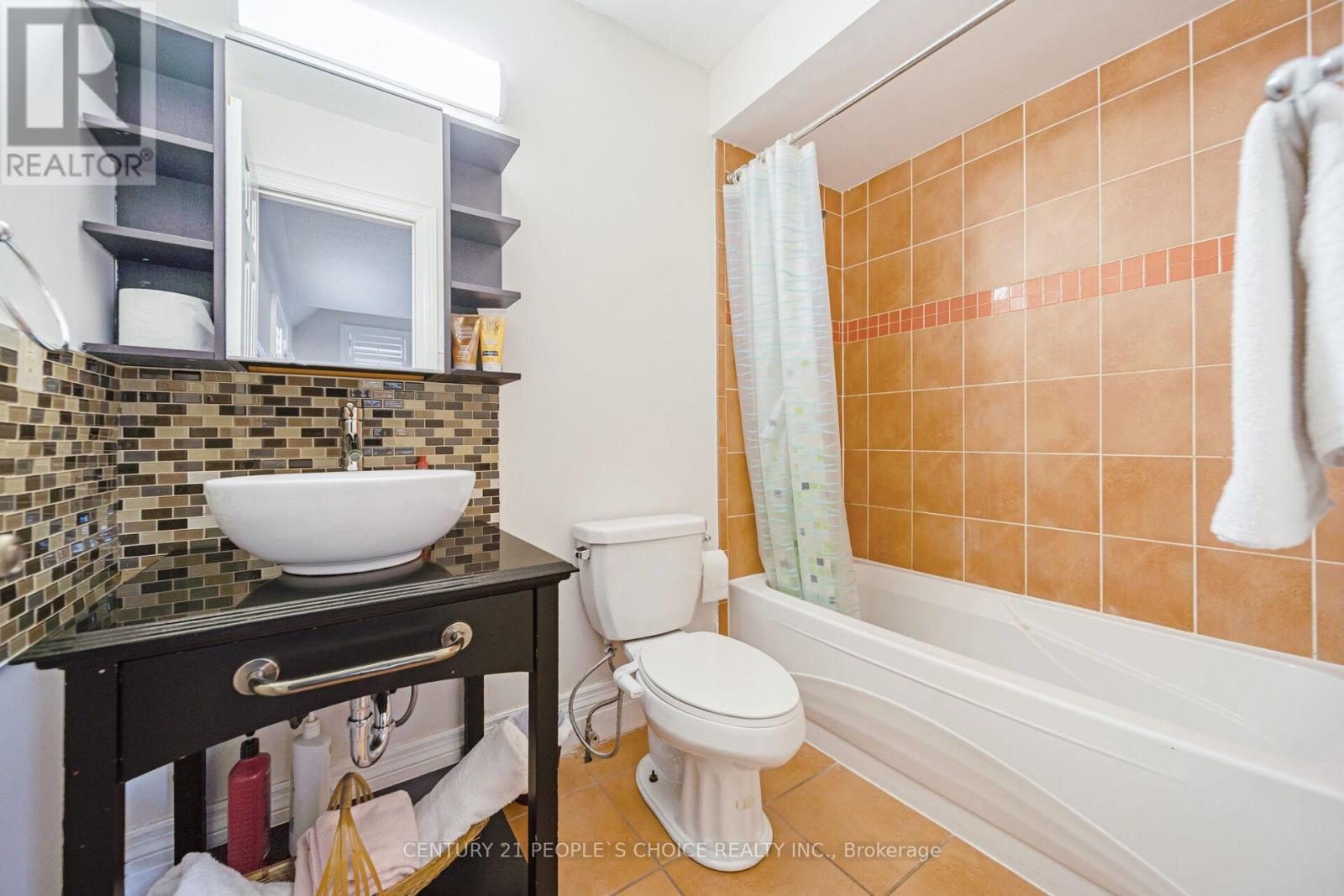 915 Gaslight Way, Mississauga, Ontario  L5W 1A2 - Photo 35 - W12511864