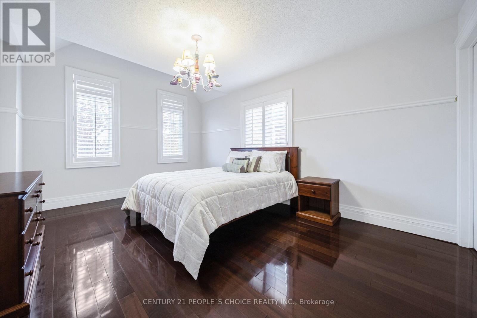 915 Gaslight Way, Mississauga, Ontario  L5W 1A2 - Photo 36 - W12511864