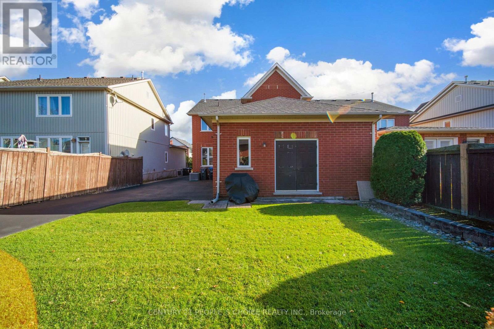 915 Gaslight Way, Mississauga, Ontario  L5W 1A2 - Photo 49 - W12511864