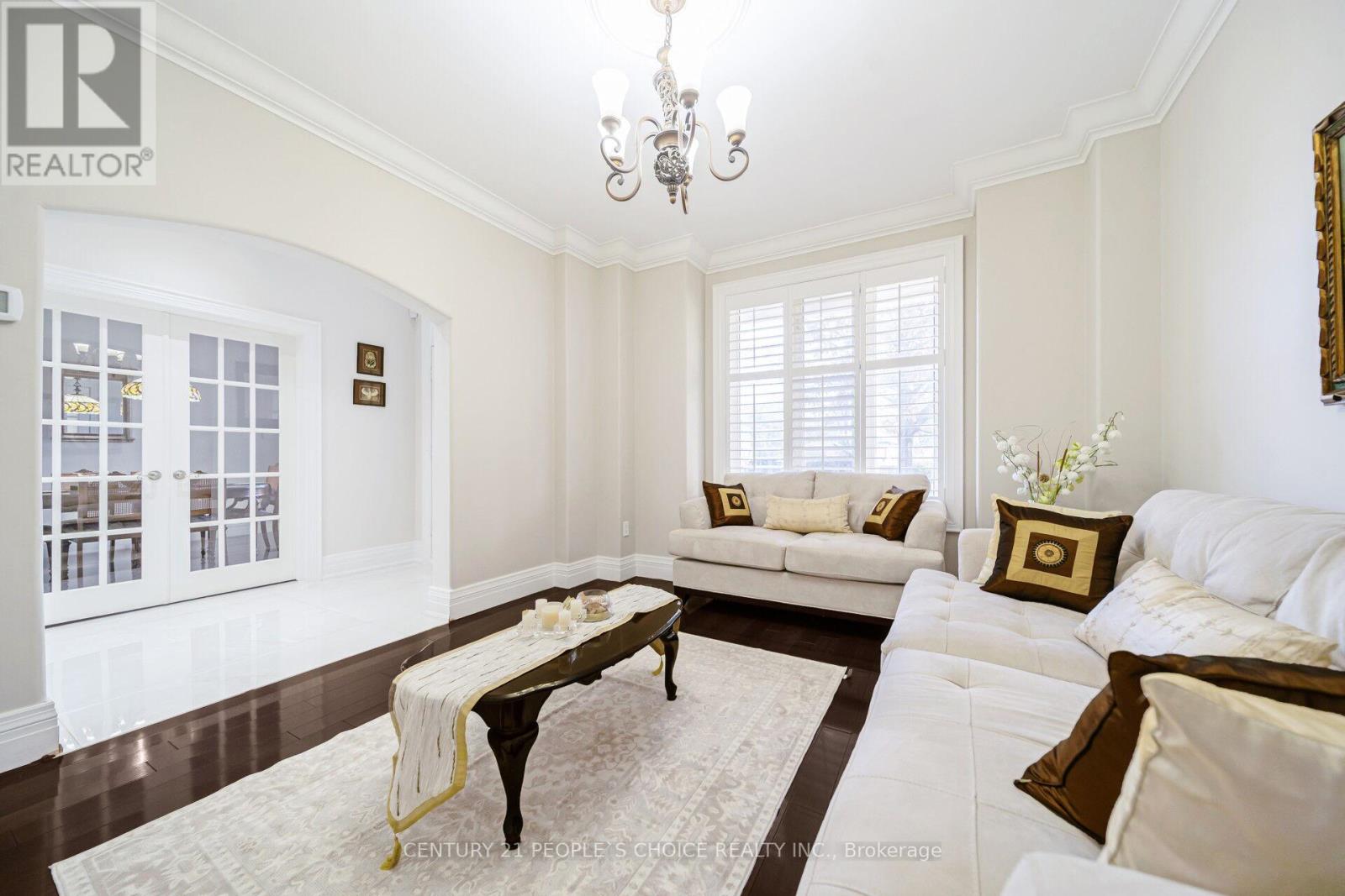 915 Gaslight Way, Mississauga, Ontario  L5W 1A2 - Photo 7 - W12511864