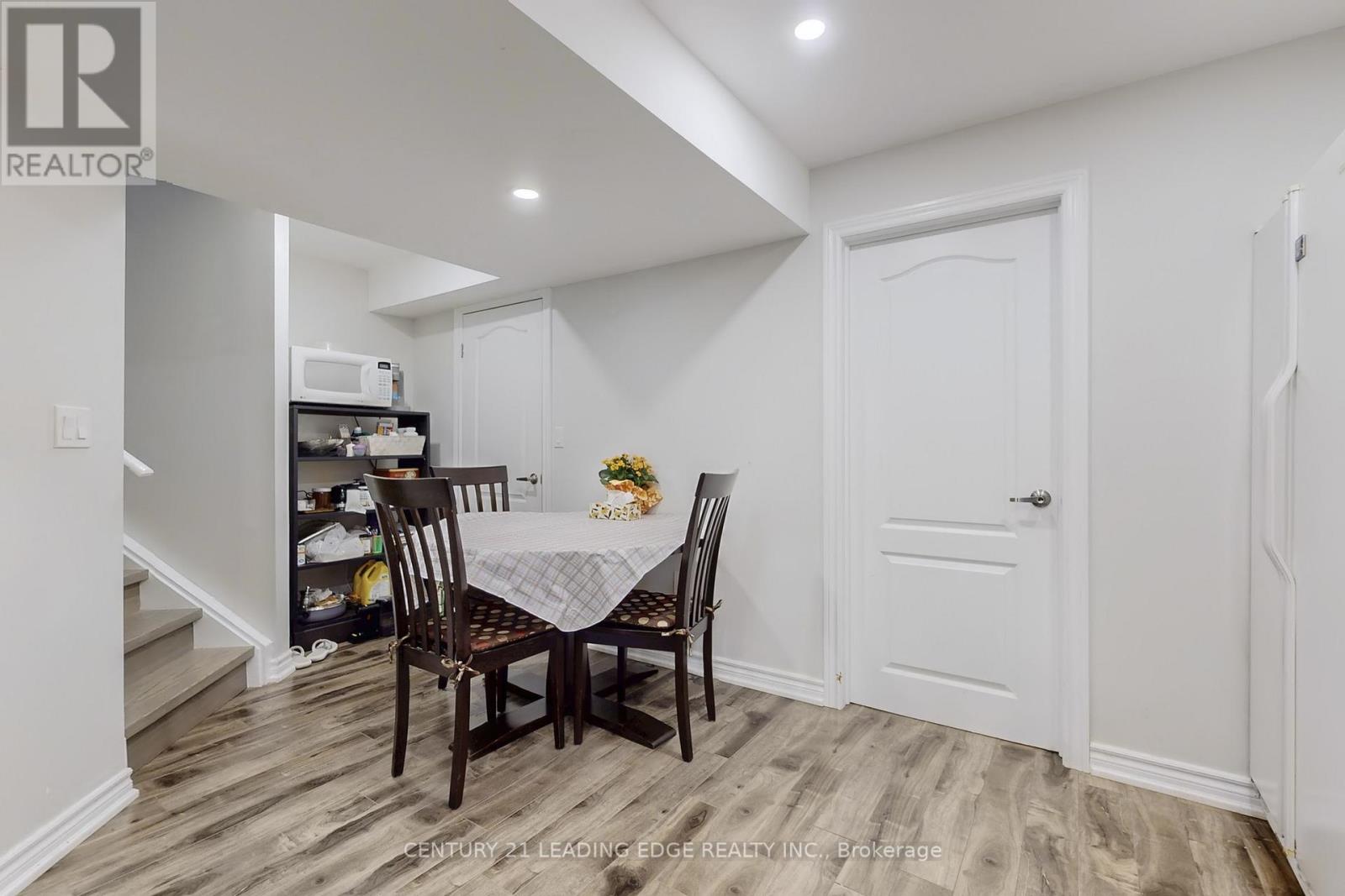 18 Fountain Court, Richmond Hill, Ontario  L4S 2K4 - Photo 41 - N12511870