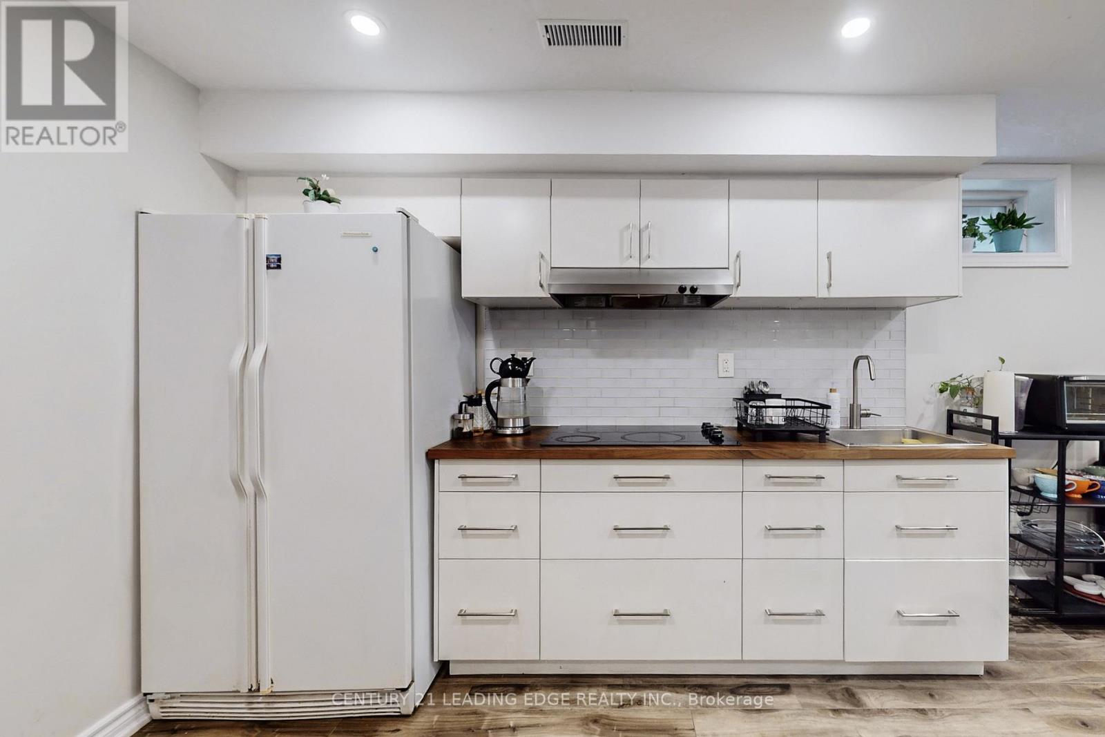 18 Fountain Court, Richmond Hill, Ontario  L4S 2K4 - Photo 39 - N12511870