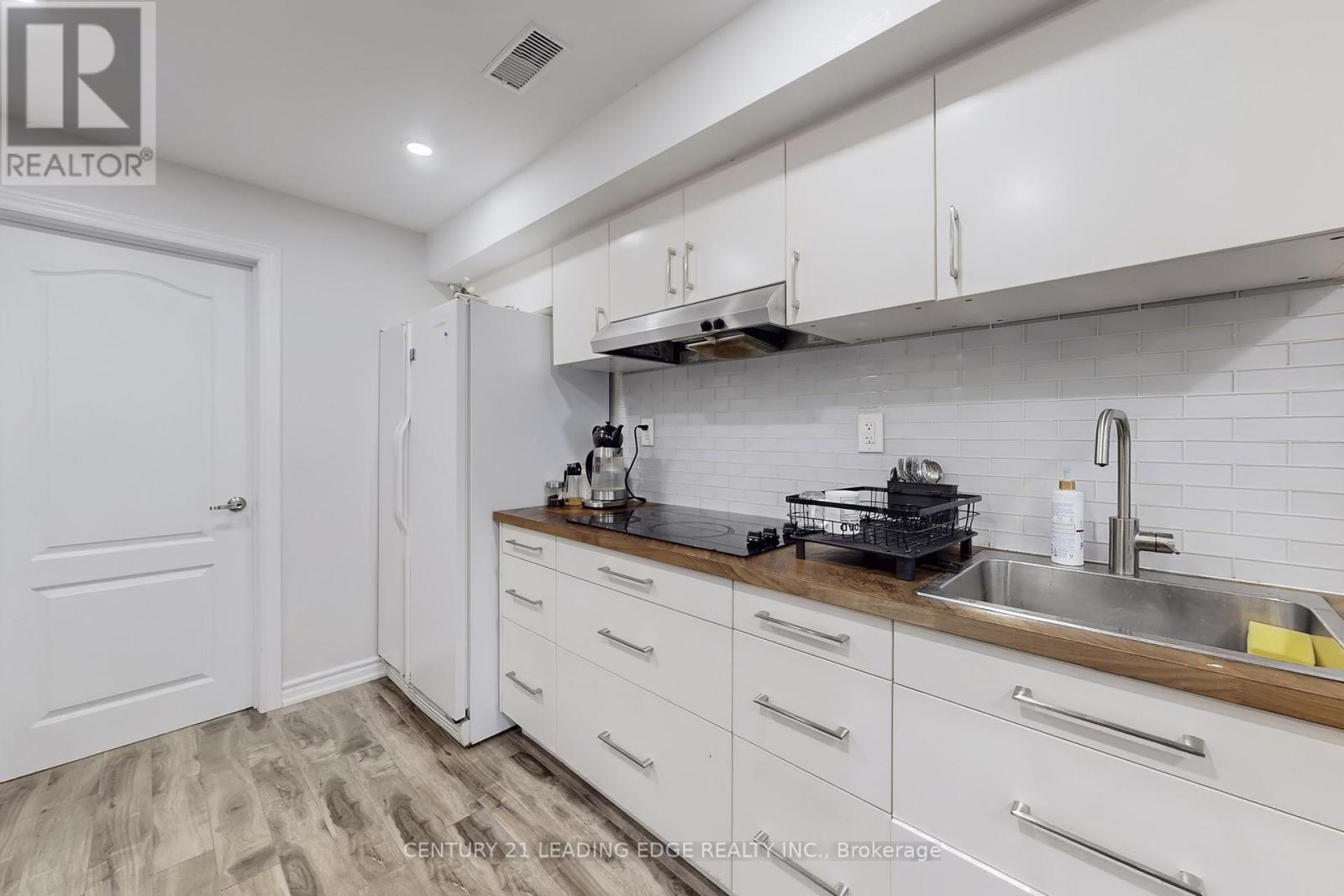 18 Fountain Court, Richmond Hill, Ontario  L4S 2K4 - Photo 40 - N12511870