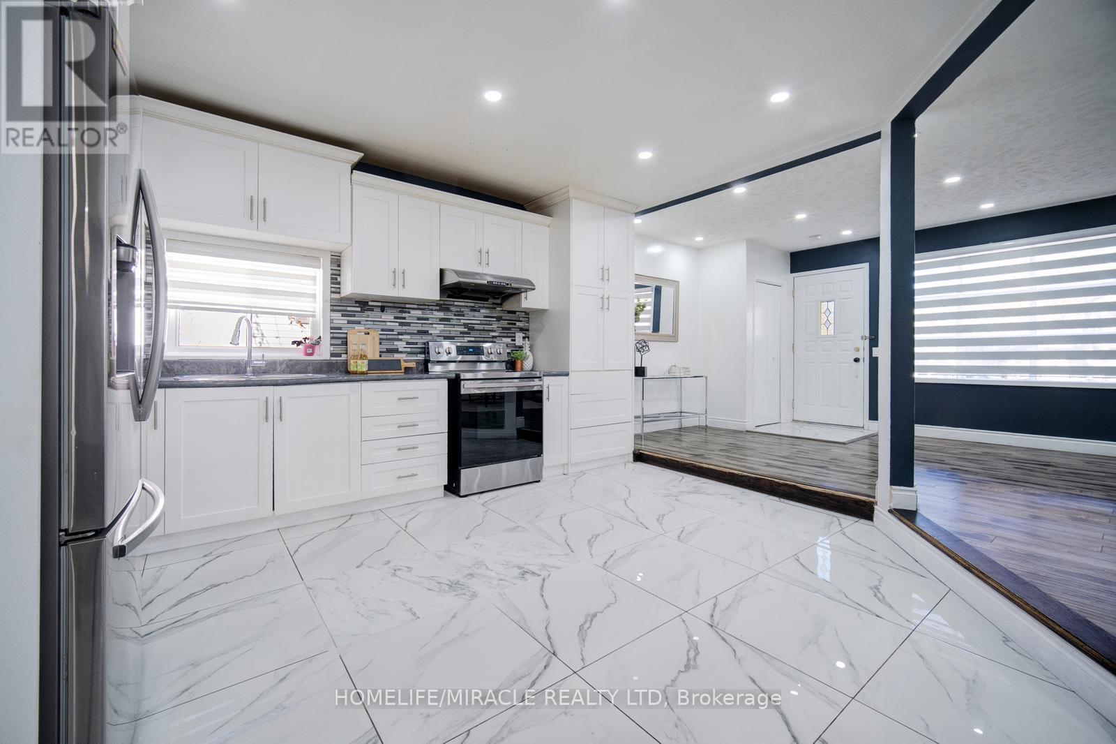 Photo 14 of 39 for 201 Emerson Avenue