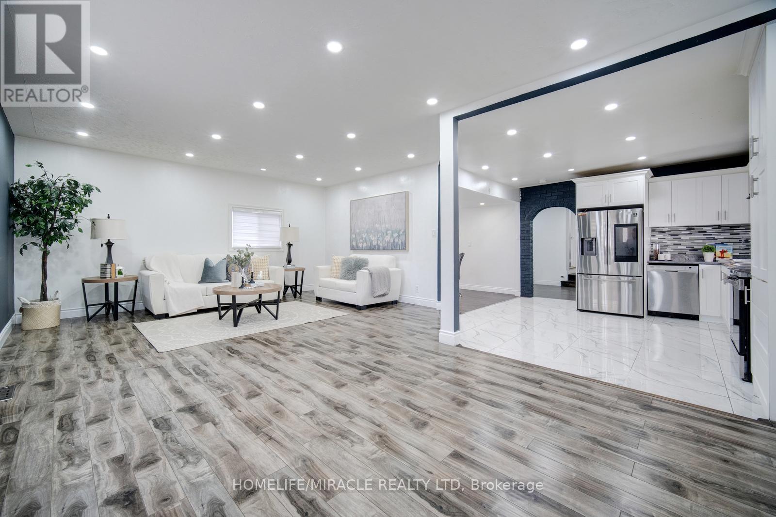 Photo 9 of 39 for 201 Emerson Avenue