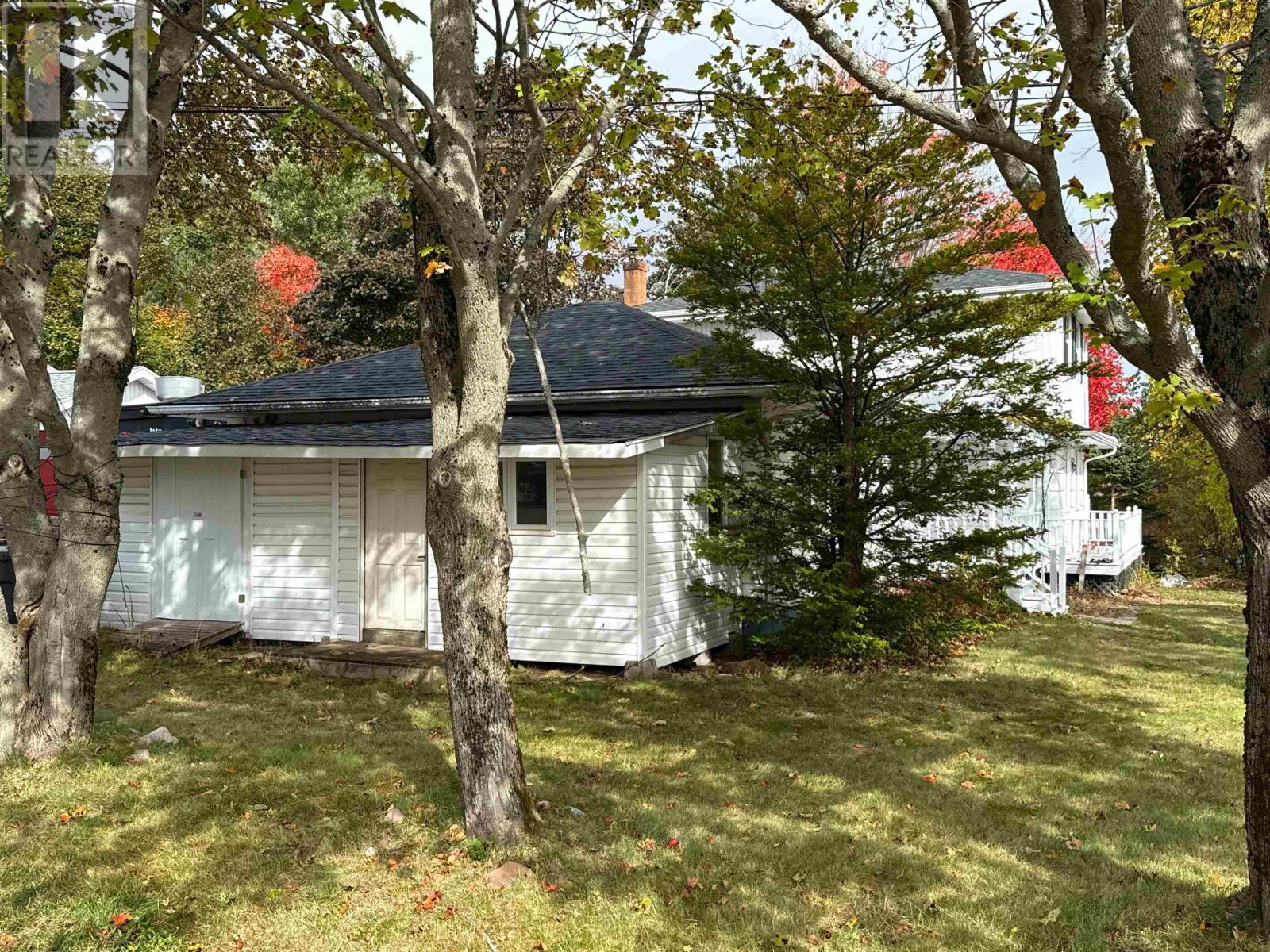 30 Ellis Road, Charlottetown, Prince Edward Island  C1A 6G7 - Photo 20 - 202527329