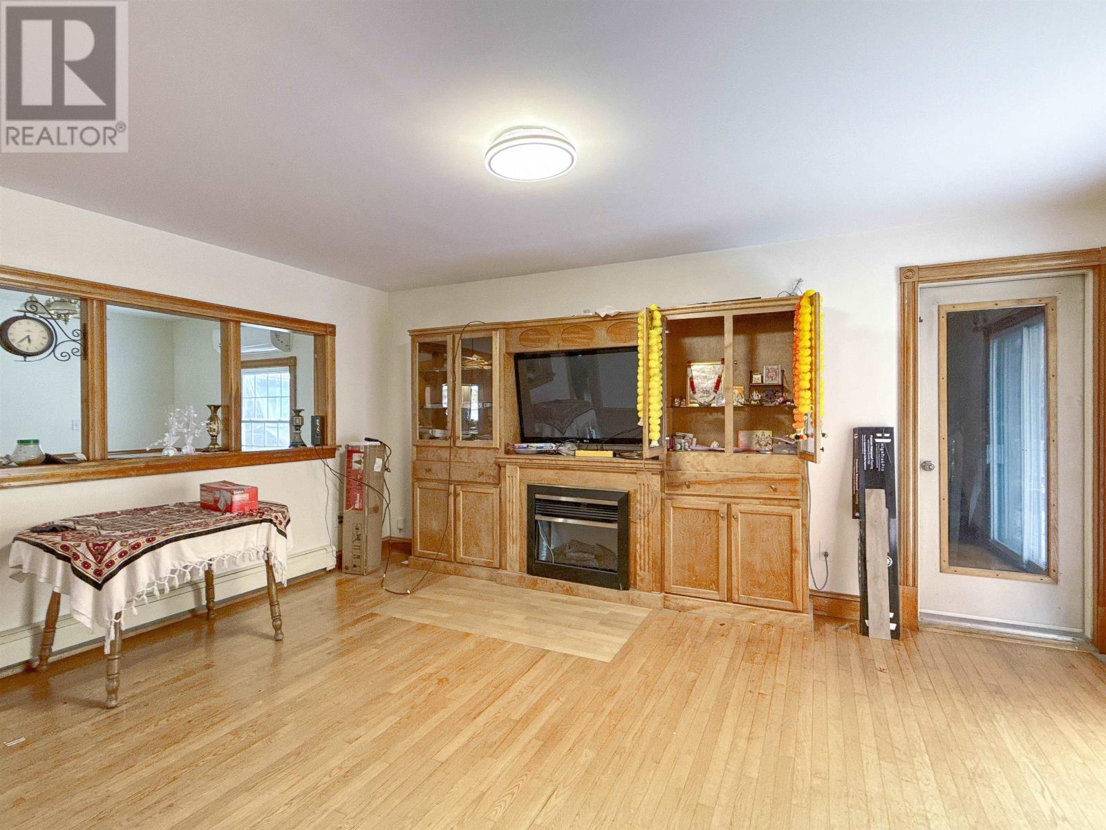 30 Ellis Road, Charlottetown, Prince Edward Island  C1A 6G7 - Photo 4 - 202527329