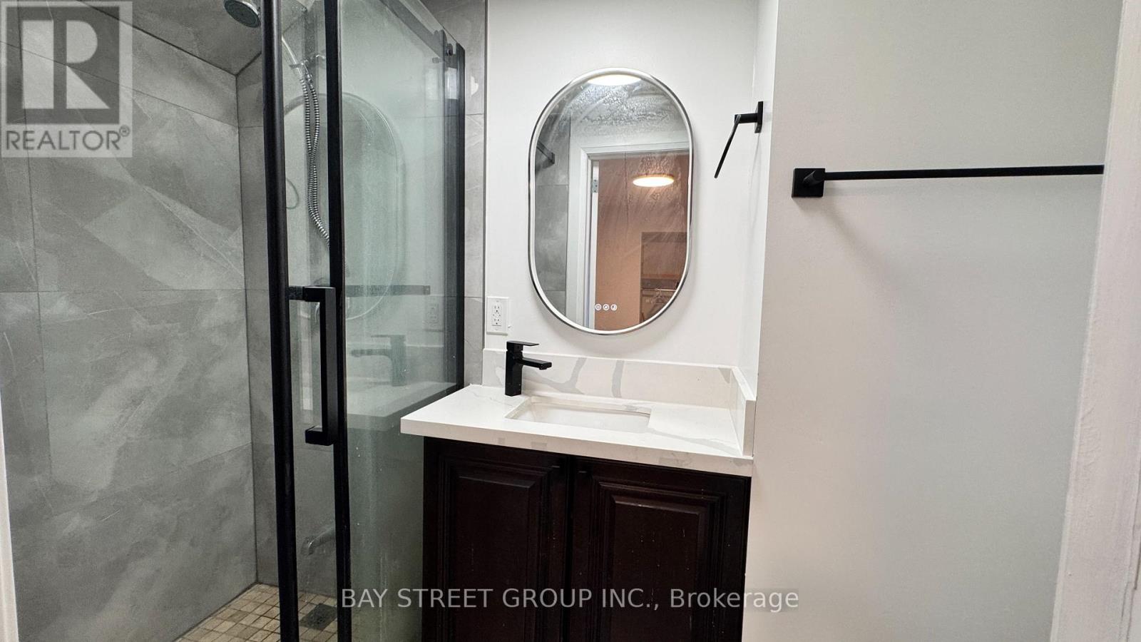 Unit C - 5731 Stanley Avenue, Niagara Falls, Ontario  L2G 3X6 - Photo 11 - X12511706