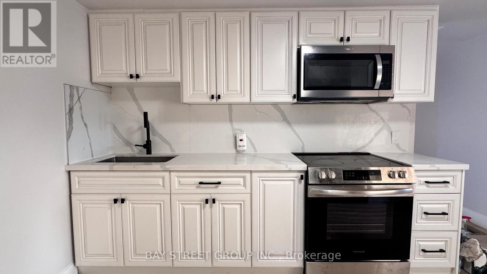 Unit C - 5731 Stanley Avenue, Niagara Falls, Ontario  L2G 3X6 - Photo 2 - X12511706