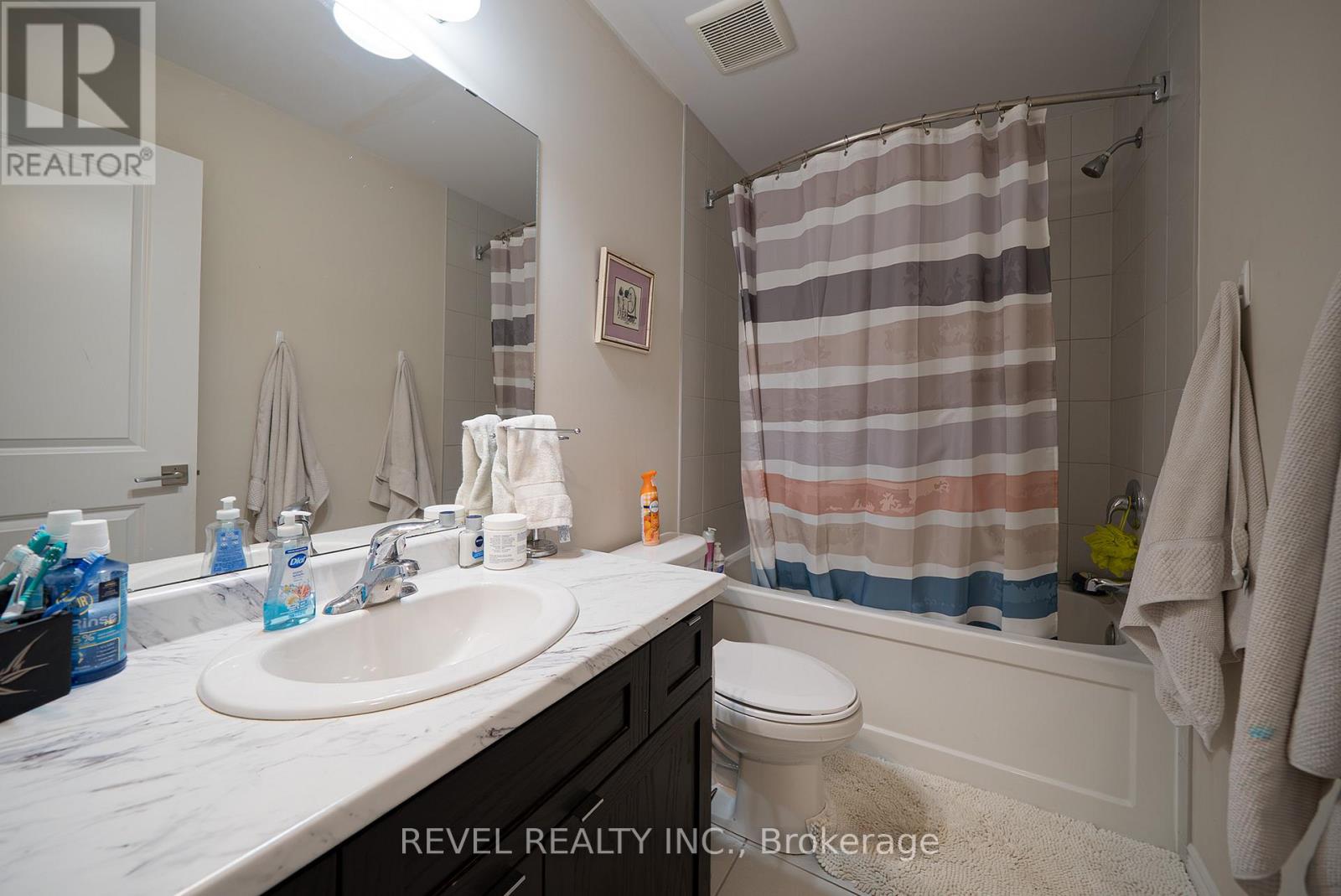 2b Vic Chambers Place, Brant, Ontario  N3L 0E7 - Photo 16 - X12511786