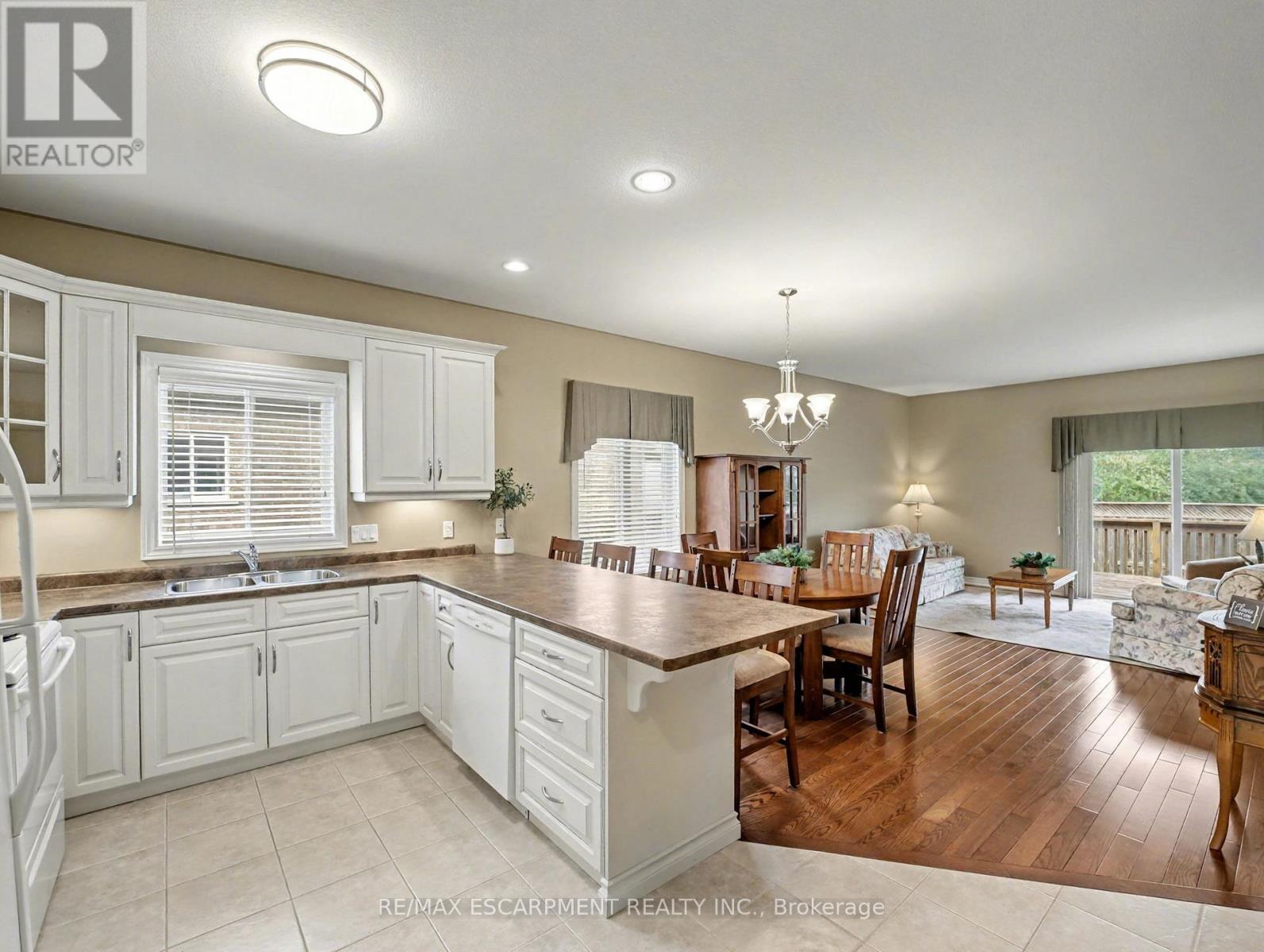 8 Willson Crossing, Pelham, Ontario  L0S 1E4 - Photo 14 - X12511818