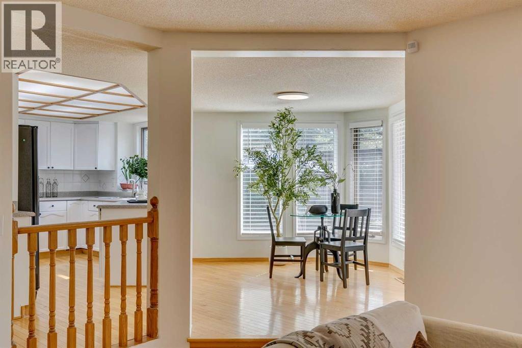 33 Shawnee View Sw, Calgary, Alberta  T2Y 2V4 - Photo 11 - A2263464