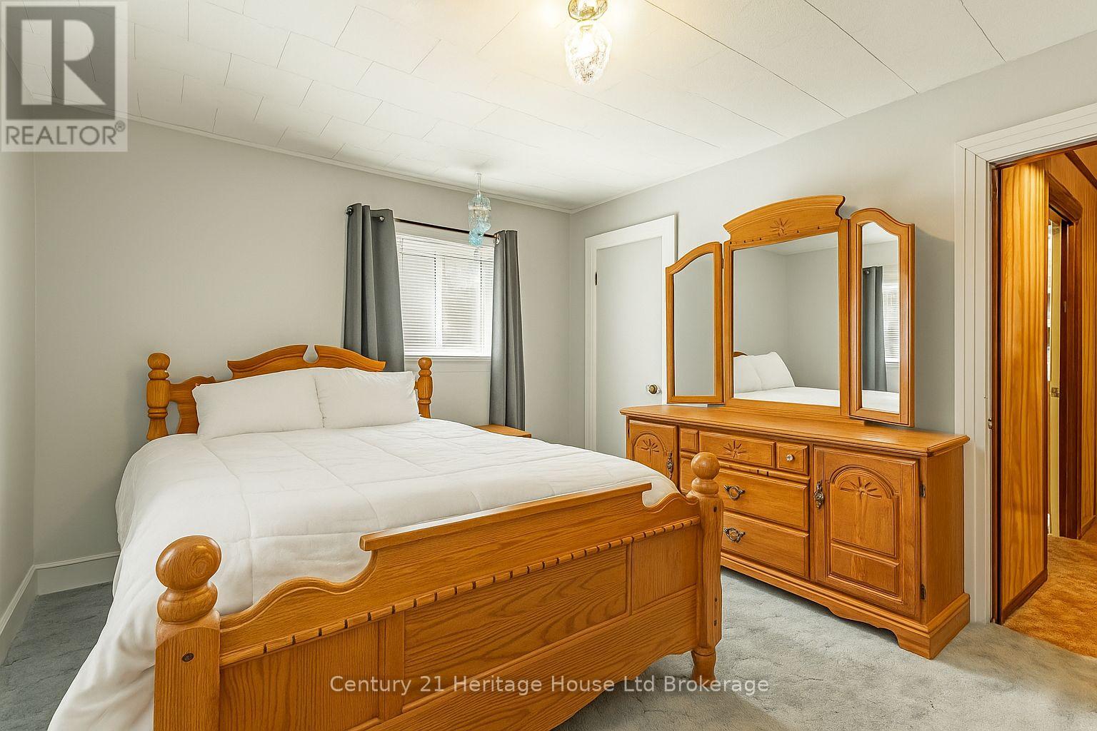 127 Clarke Street N, Woodstock, Ontario  N4S 7M6 - Photo 24 - X12412280