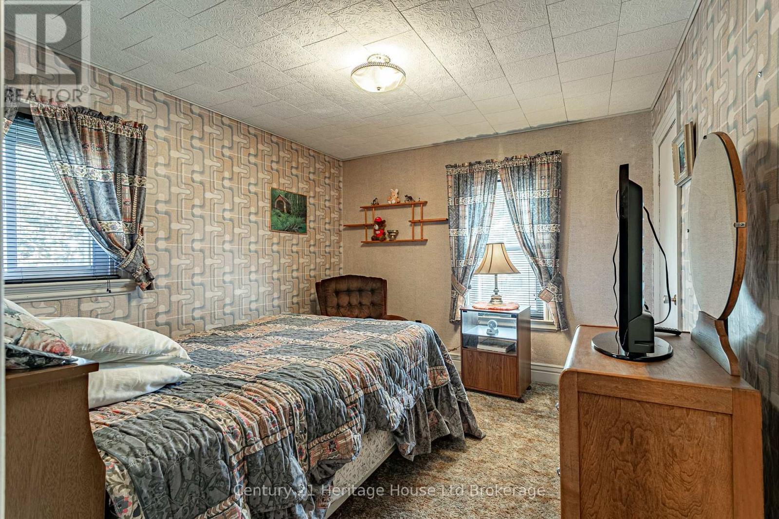 127 Clarke Street N, Woodstock, Ontario  N4S 7M6 - Photo 25 - X12412280