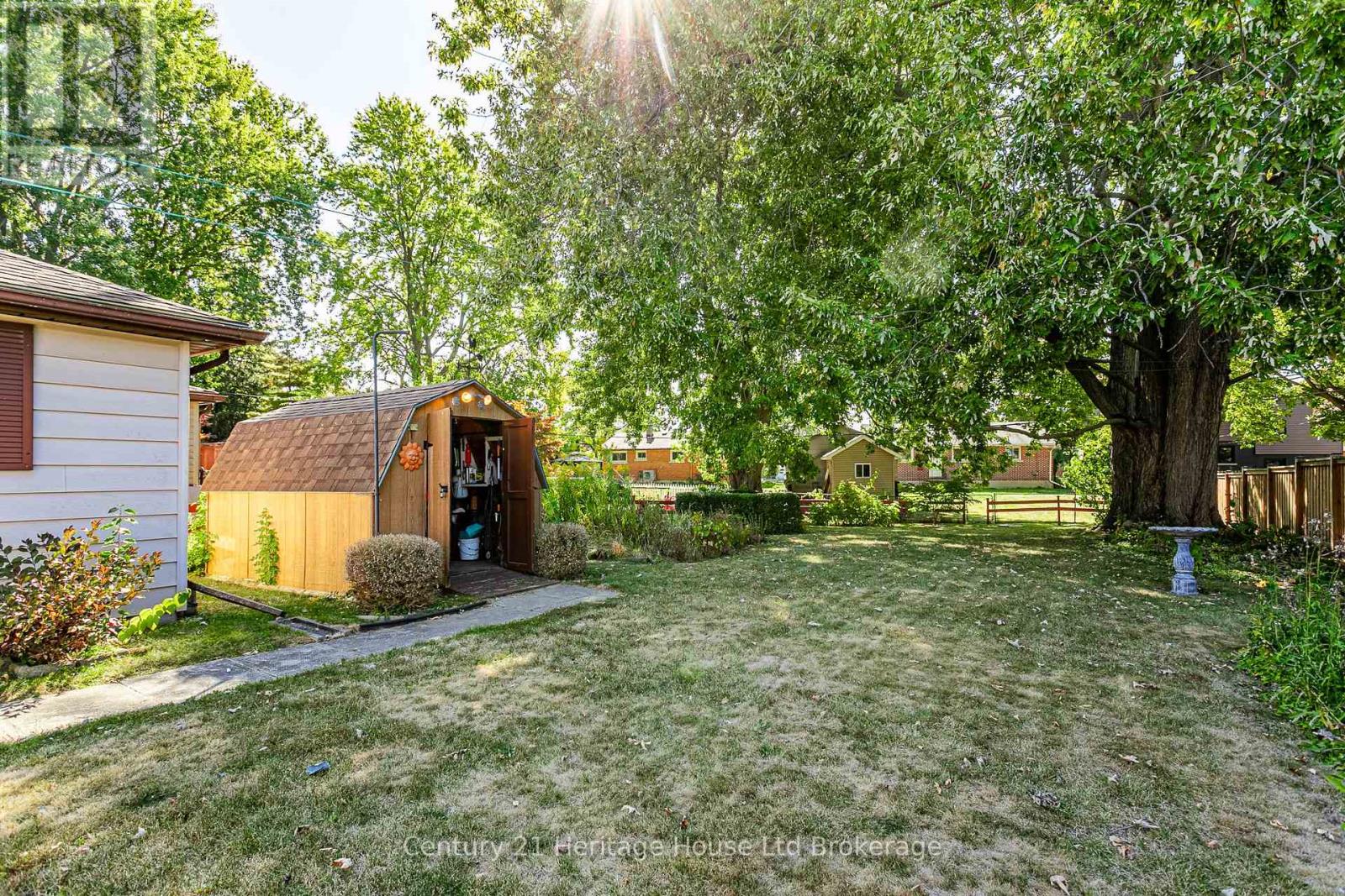 127 Clarke Street N, Woodstock, Ontario  N4S 7M6 - Photo 36 - X12412280