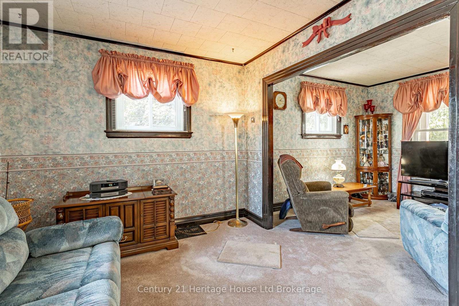 127 Clarke Street N, Woodstock, Ontario  N4S 7M6 - Photo 9 - X12412280