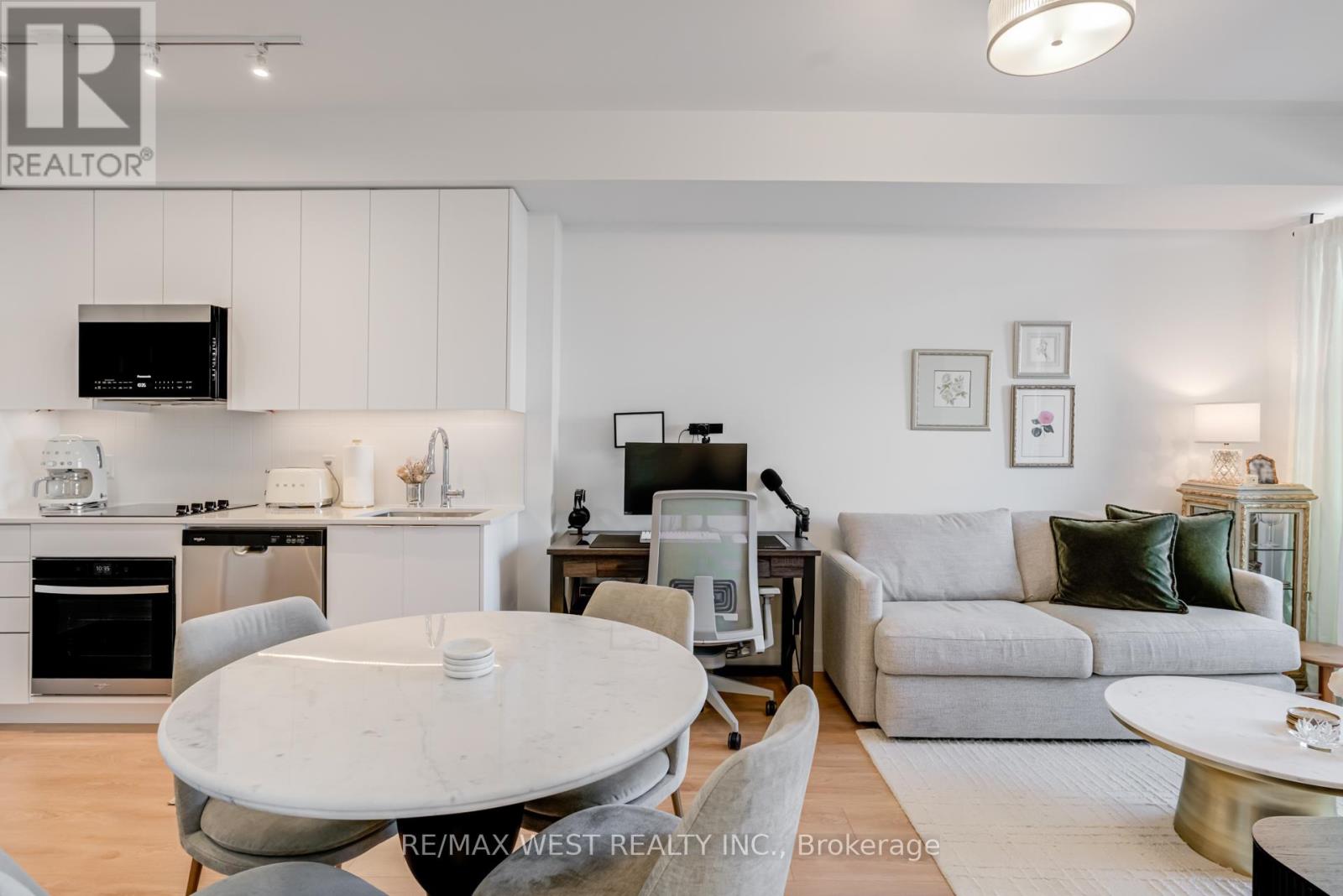 511 - 474 Caldari Road, Vaughan, Ontario  L4K 0R5 - Photo 3 - N12446441