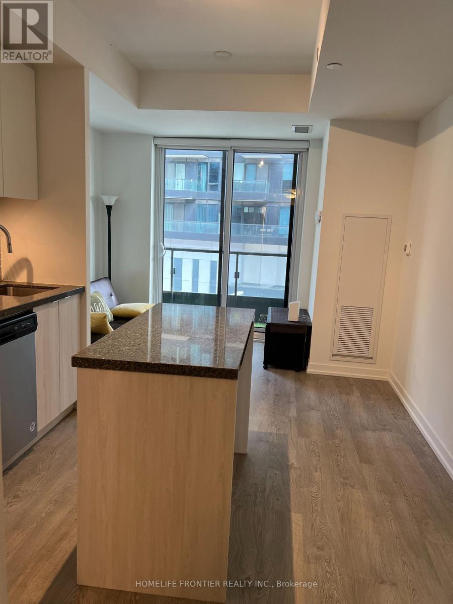 210w - 3 Rosewater Street, Richmond Hill, Ontario  L4K 5T6 - Photo 8 - N12501980