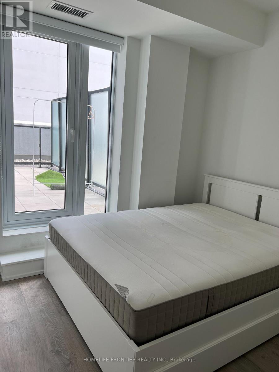 210w - 3 Rosewater Street, Richmond Hill, Ontario  L4K 5T6 - Photo 10 - N12501980