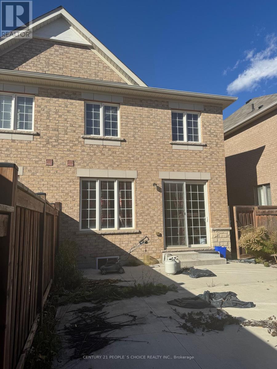 Upper - 71 Buchanan Crescent, Brampton, Ontario  L6X 5M4 - Photo 21 - W12500934