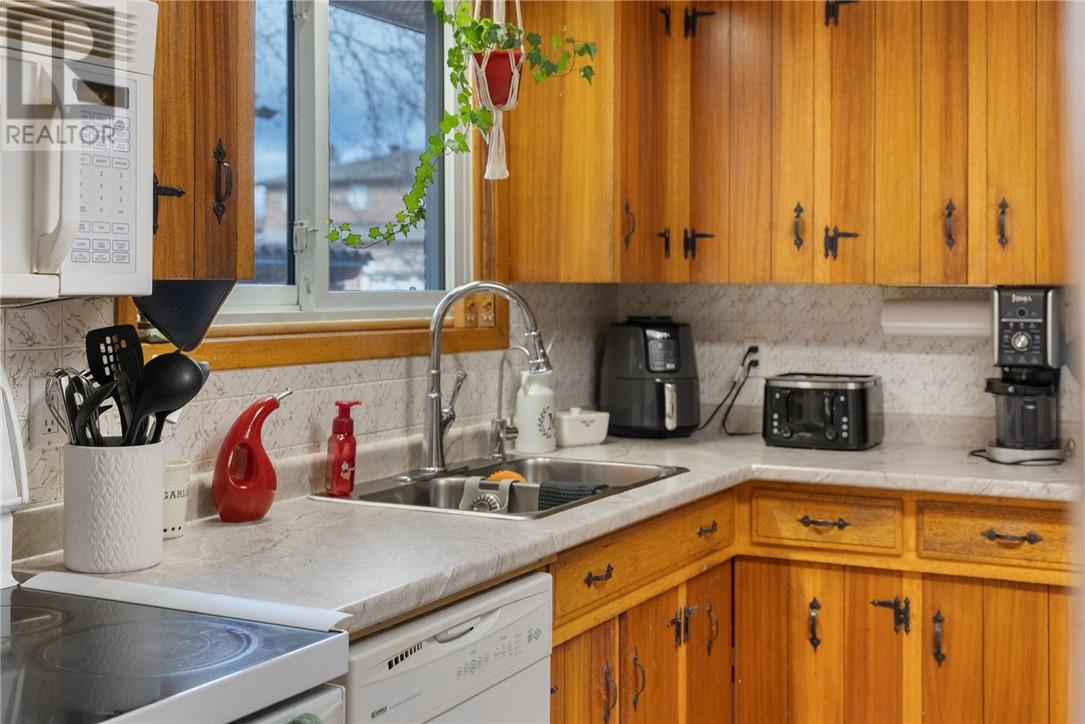 1203 Voyageur Street, Sudbury, Ontario  P3A 3Z5 - Photo 14 - 2125501