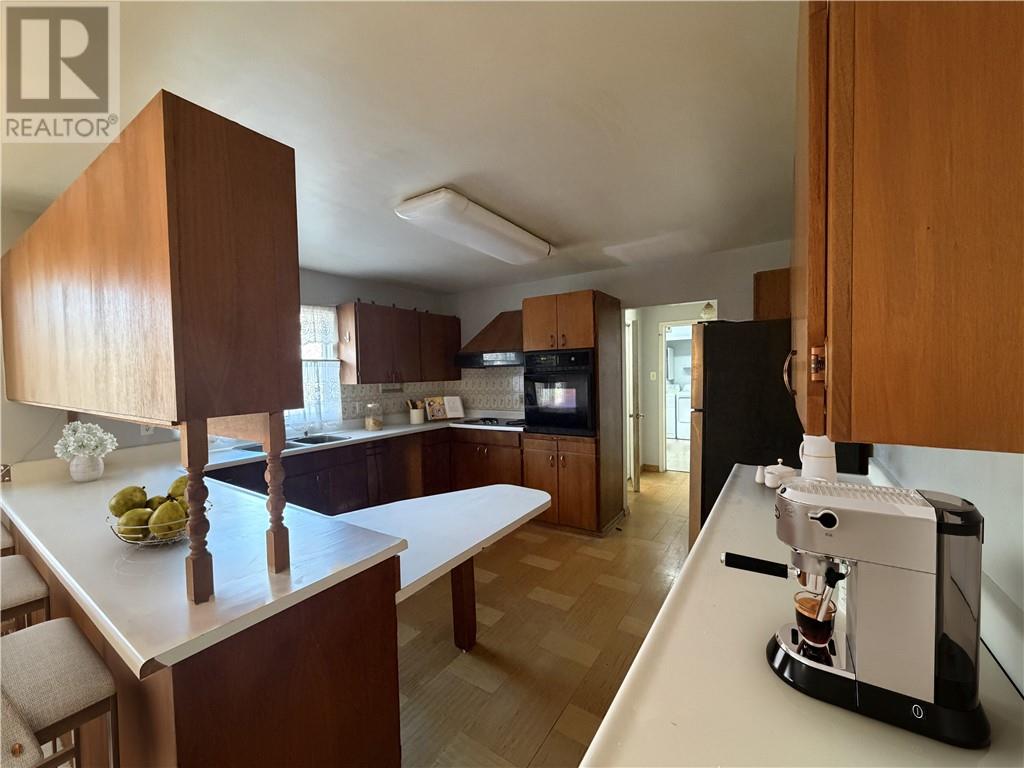 416 Sunnyside Road, Greater Sudbury, Ontario  P3G 1J6 - Photo 2 - 2125515