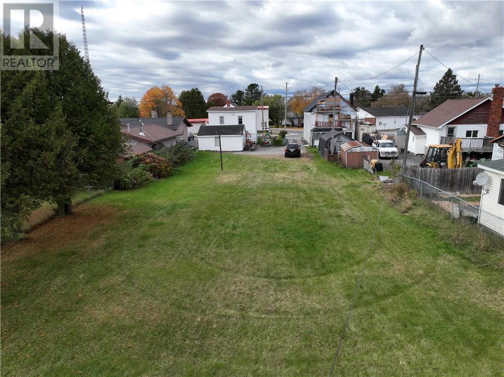 78 Huron Avenue, Blind River, Ontario P0R 1B0 - Photo 6 - 2125492