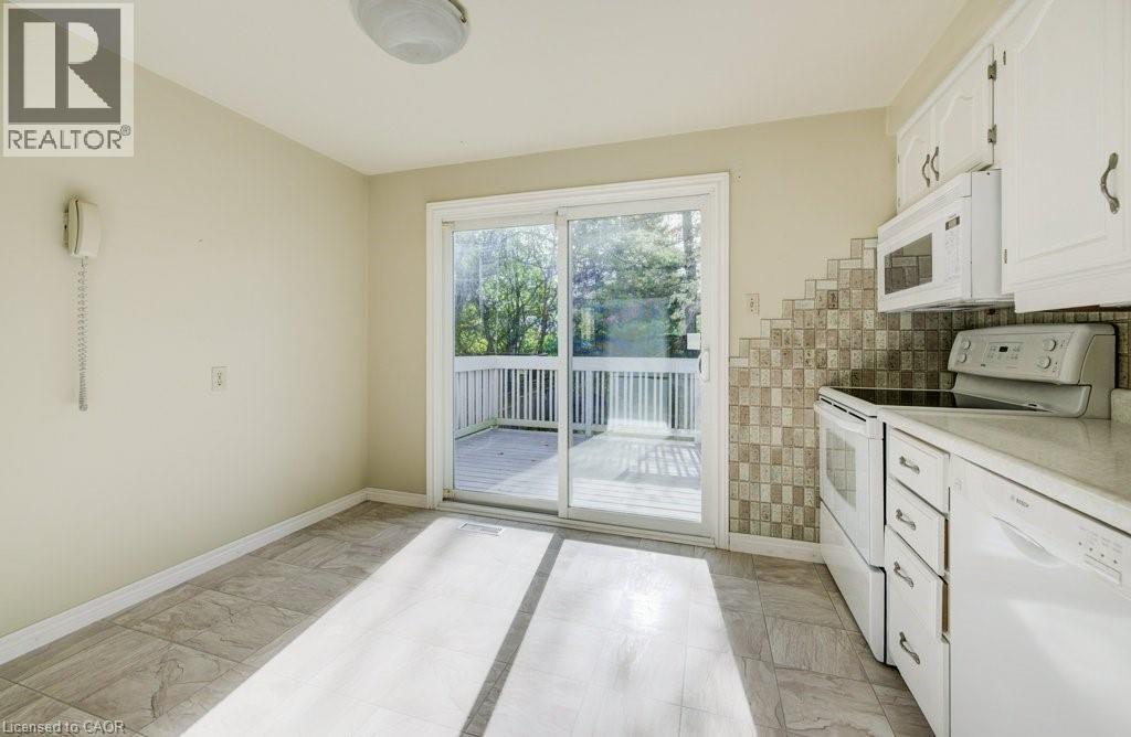 14 Broadview Court, Kitchener, Ontario  N2A 2X8 - Photo 15 - 40784767