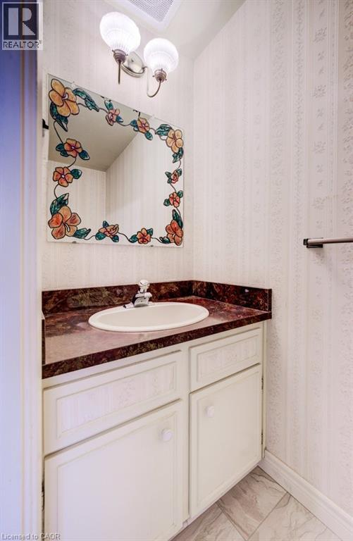 14 Broadview Court, Kitchener, Ontario  N2A 2X8 - Photo 19 - 40784767