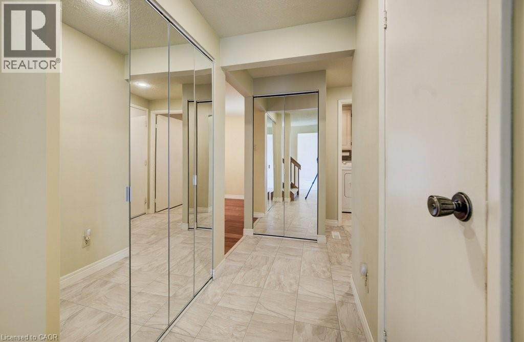 14 Broadview Court, Kitchener, Ontario  N2A 2X8 - Photo 6 - 40784767