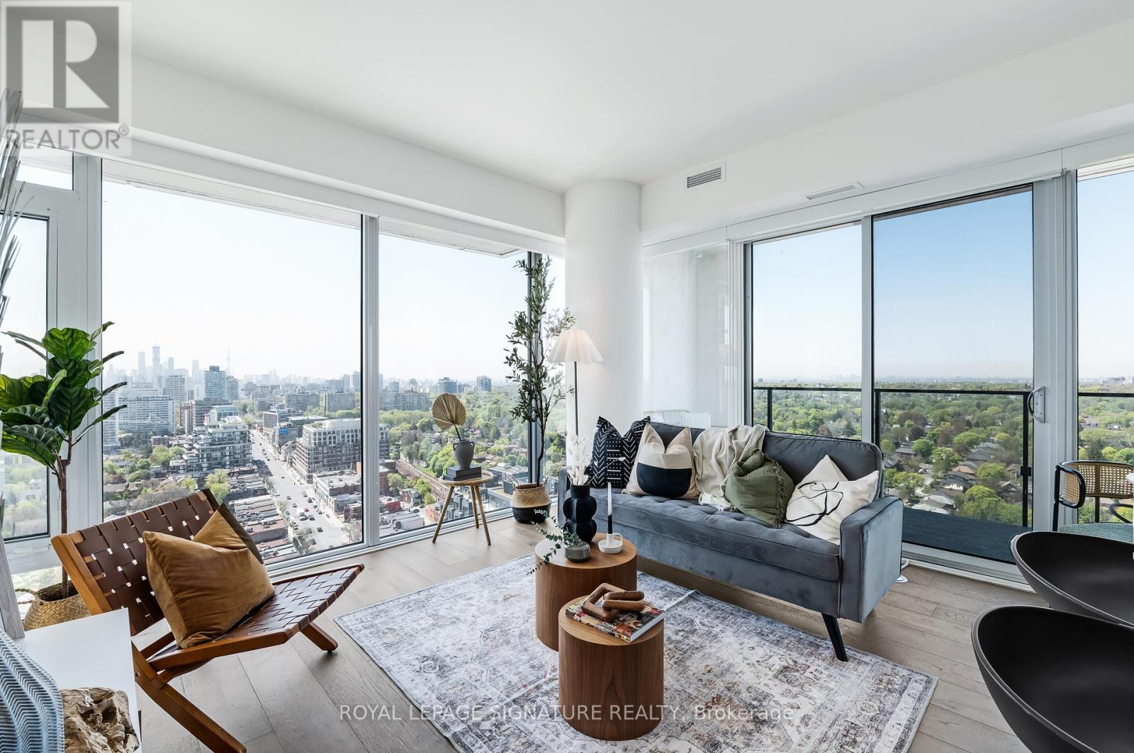 2814 - 5 SOUDAN AVENUE, Toronto, Ontario