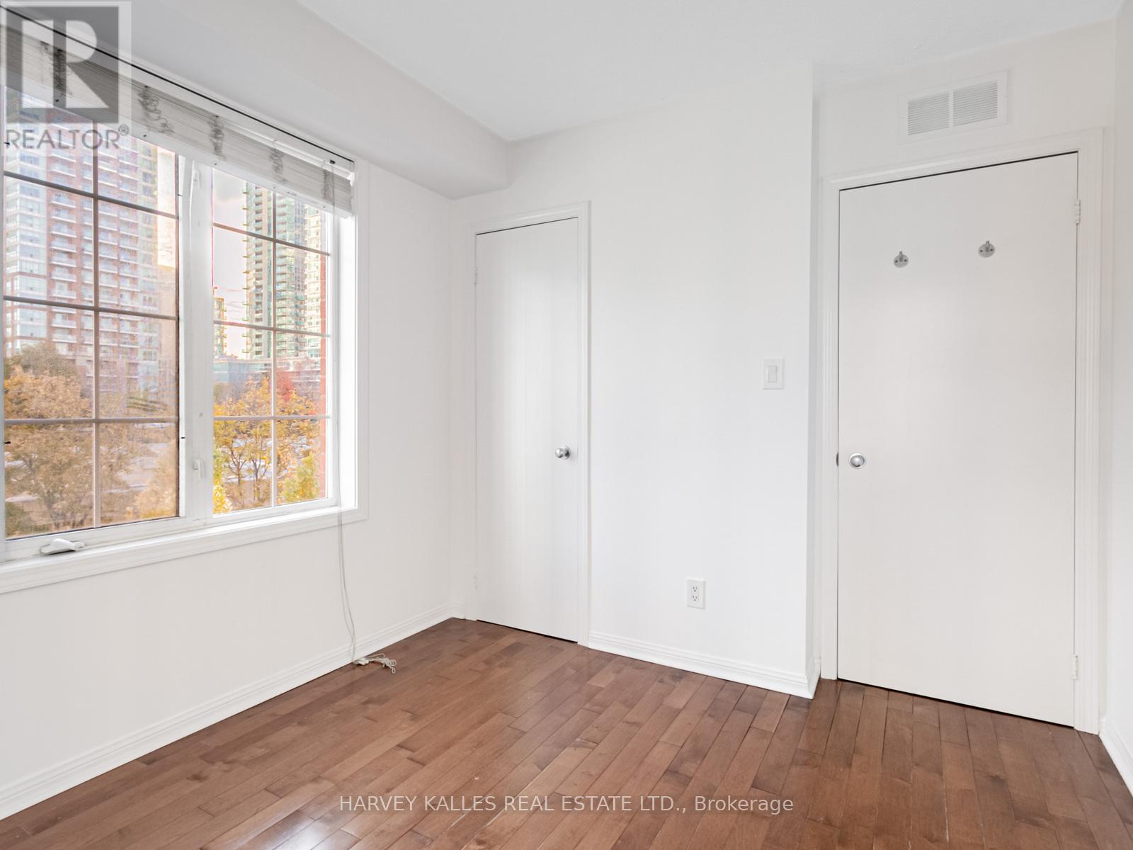 250 - 2 Shaw Street, Toronto, Ontario  M6K 3N5 - Photo 19 - C12511926