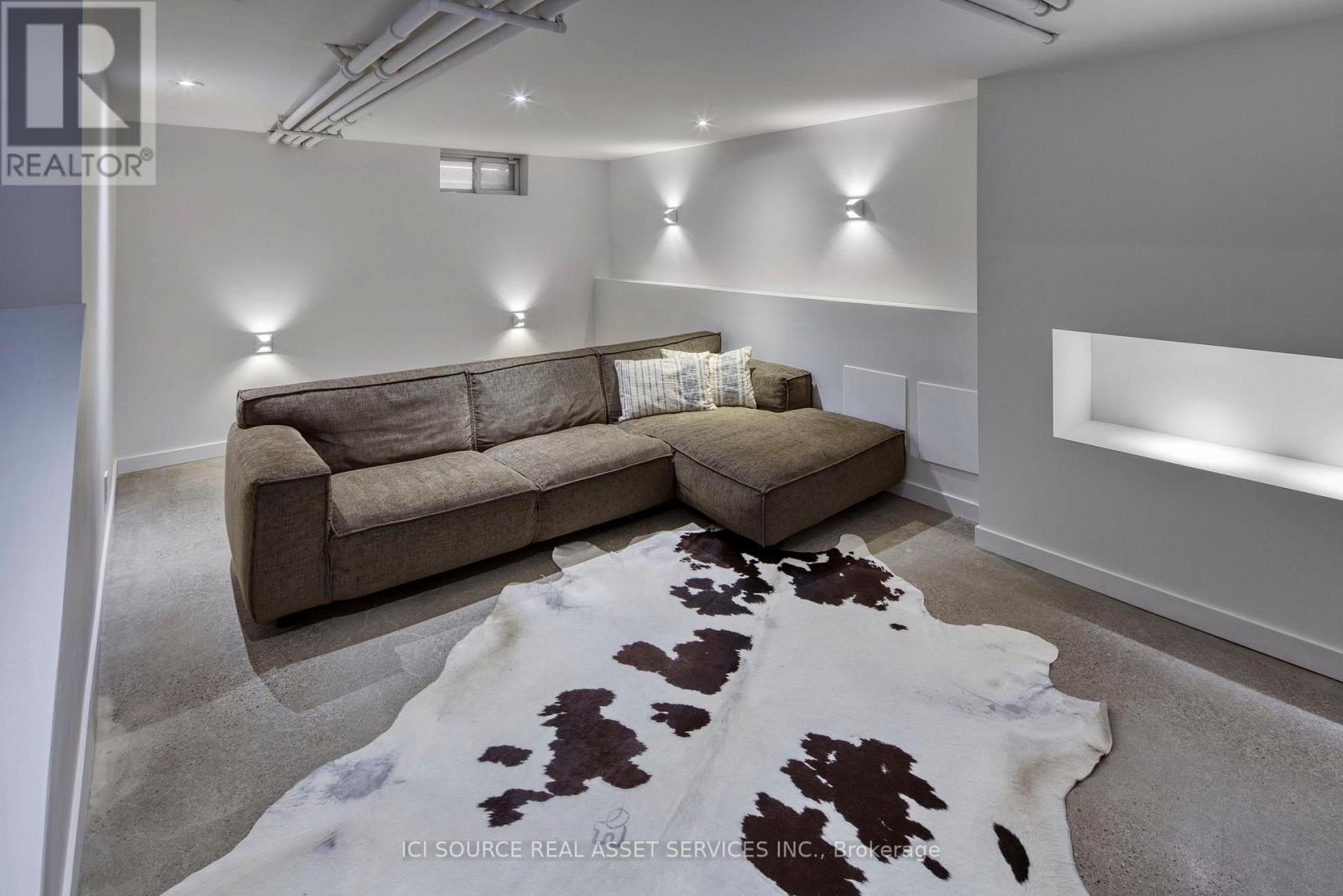 70 Crescent Road, Toronto, Ontario  M4W 1T5 - Photo 6 - C12511994