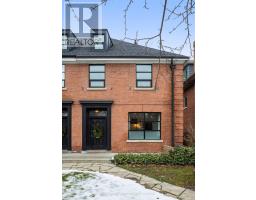 70 CRESCENT ROAD, Toronto, Ontario