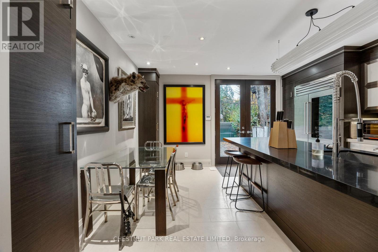 230 Strathallan Wood, Toronto, Ontario  M5N 1T4 - Photo 8 - C12512078