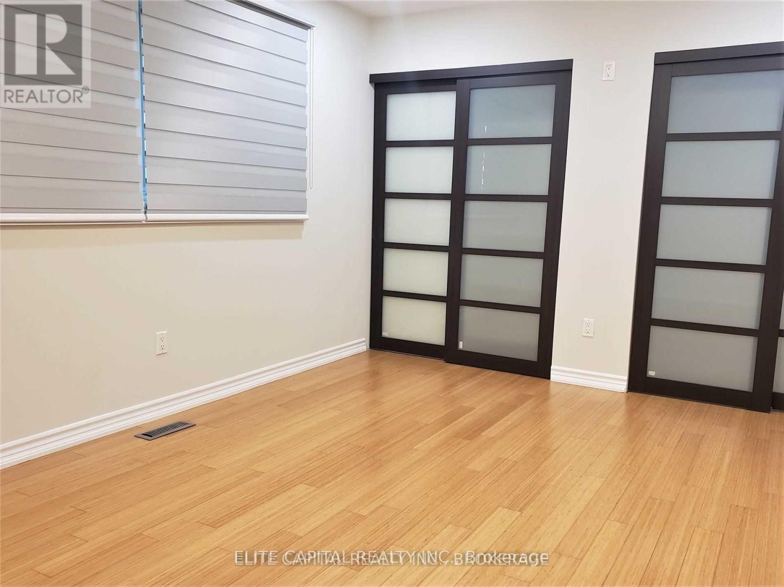 4 Bards Walk Way, Toronto, Ontario  M2J 4T9 - Photo 9 - C12512084