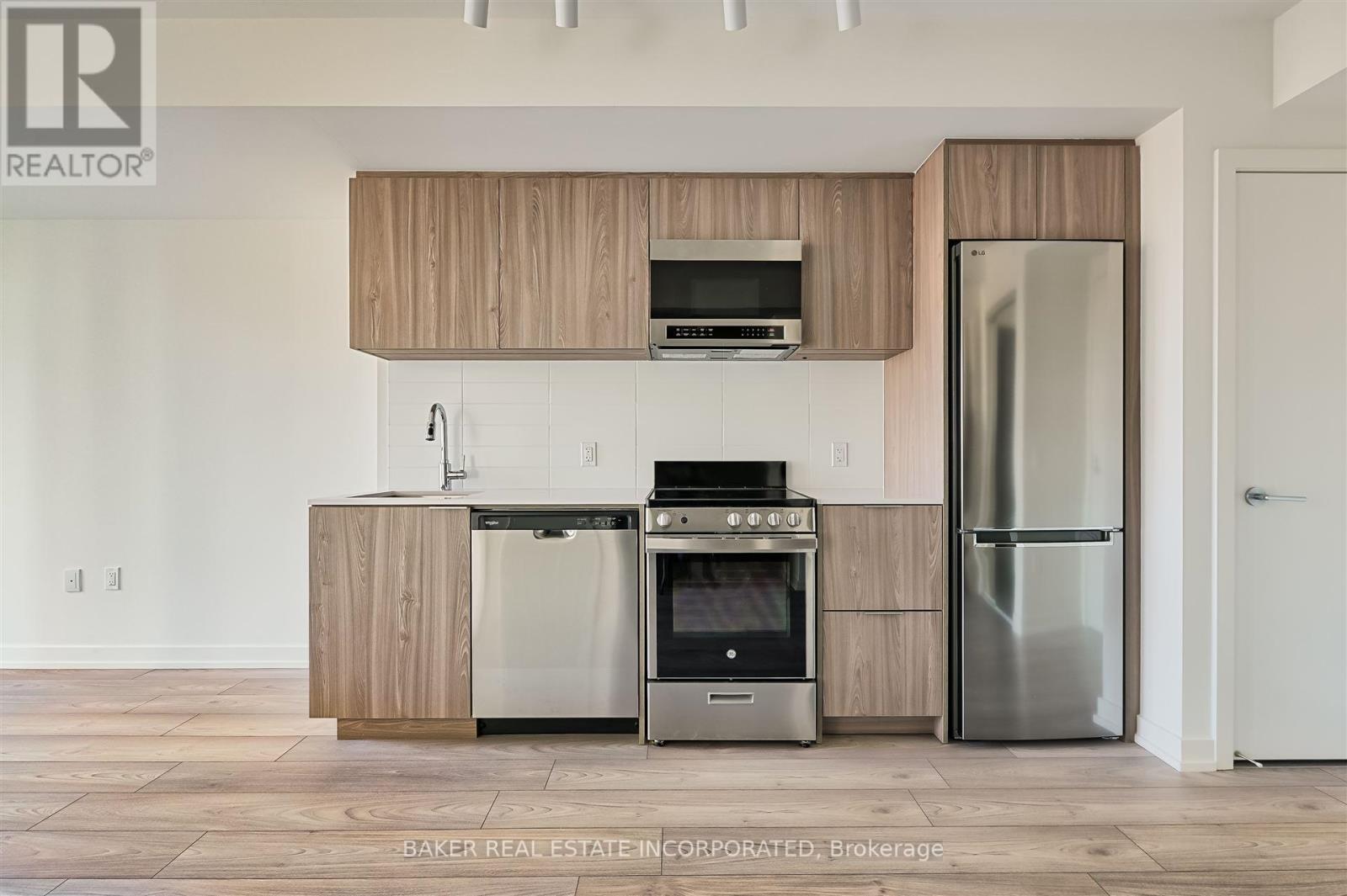 2906 - 223 Redpath Avenue, Toronto, Ontario  M4P 0E8 - Photo 5 - C12512156