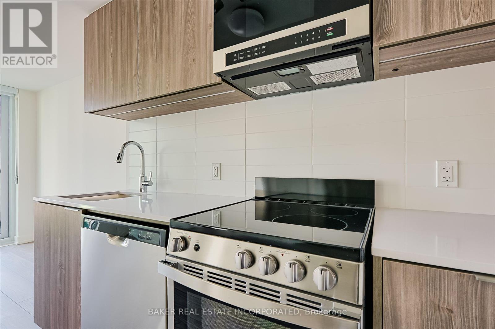 2906 - 223 Redpath Avenue, Toronto, Ontario  M4P 0E8 - Photo 8 - C12512156