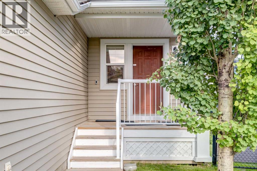 170 Sagewood Landing Sw, Airdrie, Alberta  T4B 3N5 - Photo 2 - A2243135