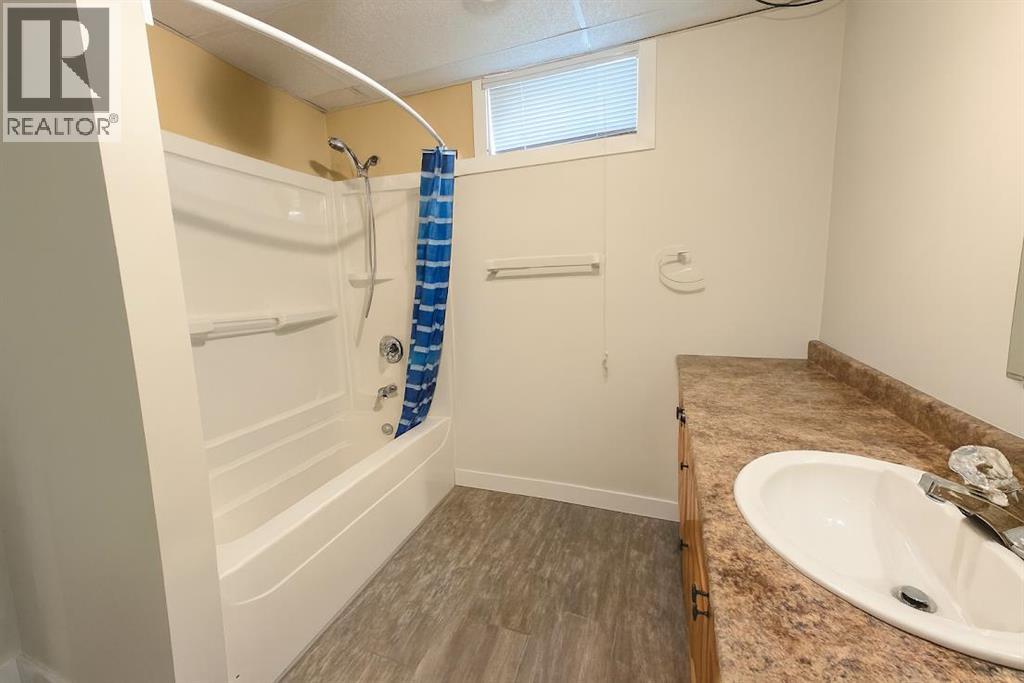 4922 48 Street, Sedgewick, Alberta  T0B 4C0 - Photo 24 - A2266723