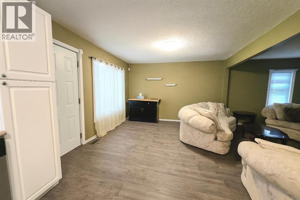 4922 48 Street, Sedgewick, Alberta  T0B 4C0 - Photo 16 - A2266723