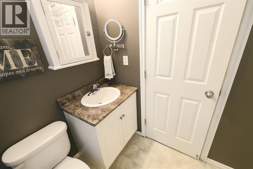 4922 48 Street, Sedgewick, Alberta  T0B 4C0 - Photo 11 - A2266723